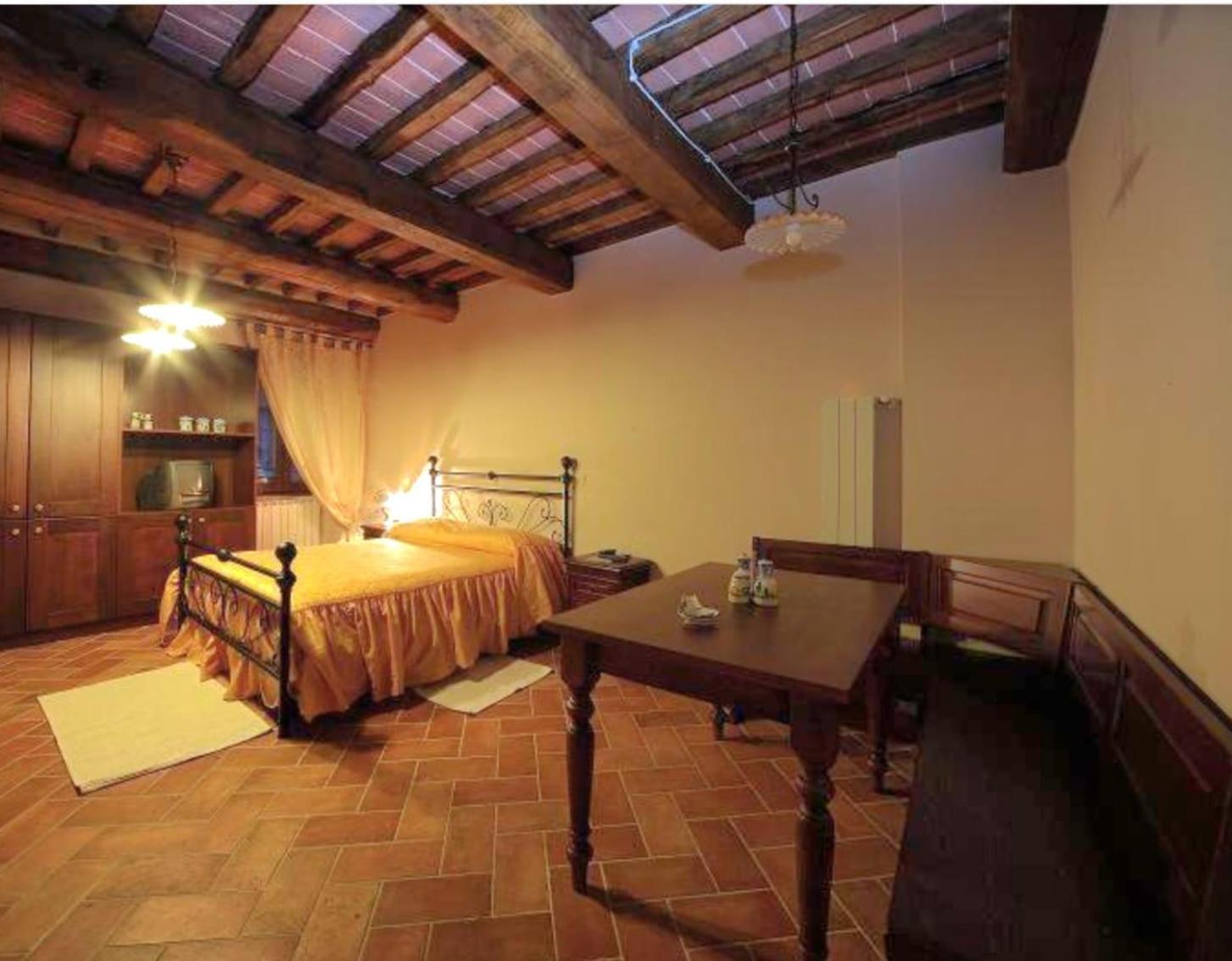La Casa Del Calzolaio Hotel Radicofani Exterior photo
